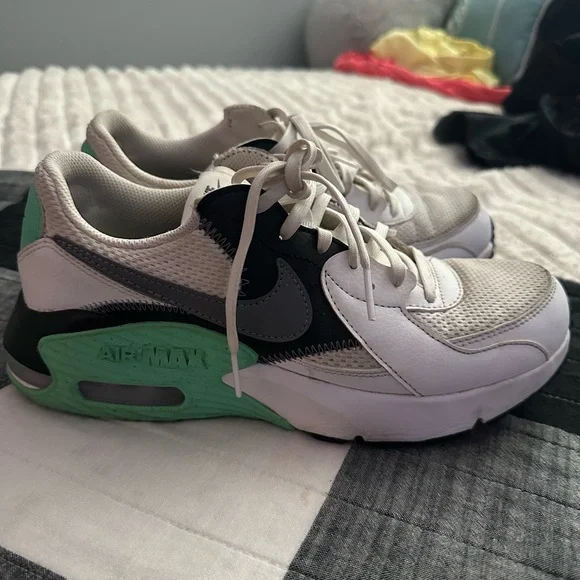 Nike Air Max Sneakers in White, Gray, and Green - Picture 4 of 4